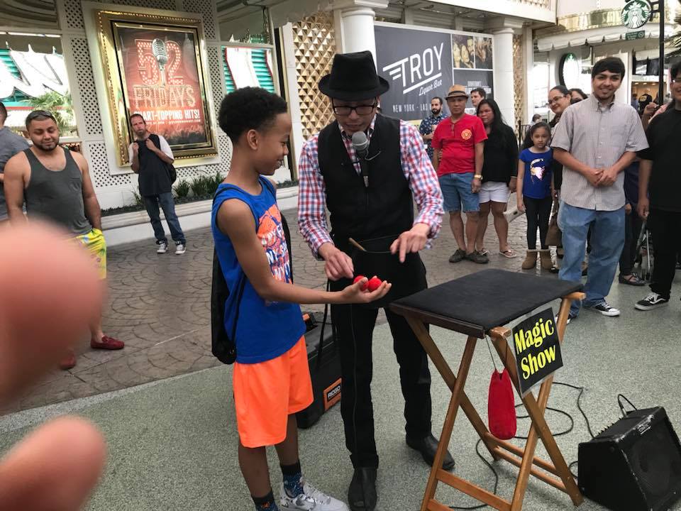 freemont experience - magic show